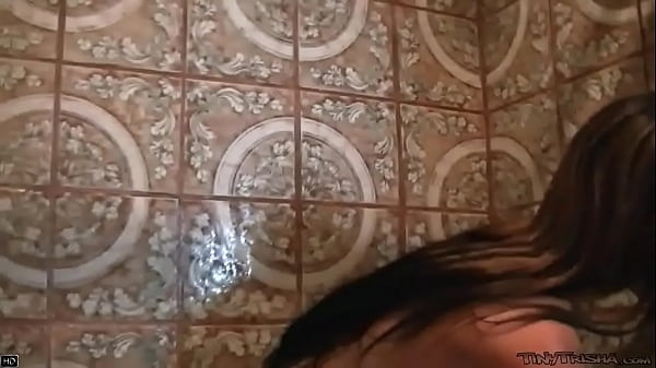 Play MP4 - Tiny Trisha show her perfect pussy