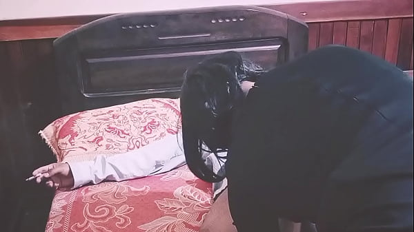 Le Desvirgo A Esta Travesti Que Estaba Ansiosa thumbnail