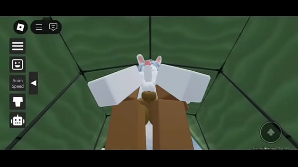 Cogiendo no tan lejos de un campamento 