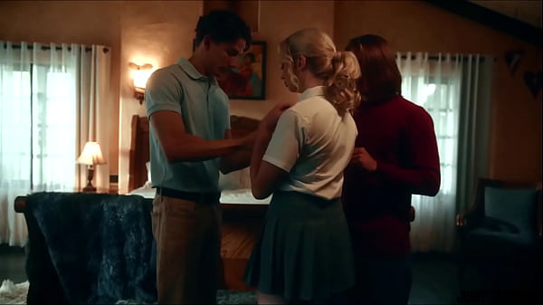 When lexi is haning out with her two male besties they realize she's never done a double penetration before so its time to get this out of hte way