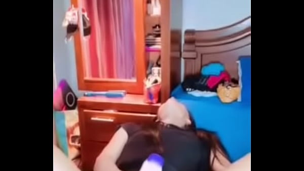 Mi Novio Me Pide Un Video Metiendome 3 Dedos En La Vagina thumbnail