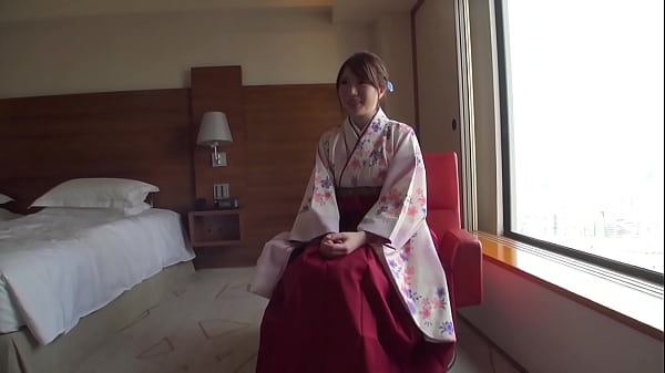 あいか 22歳 大学生 最後は正常位で思いっきり突き上げて、あいかさんの可愛いお顔に発射してフィニッシュ！！おち○ぽを咥えて綺麗にしてくれた 3gqts7c