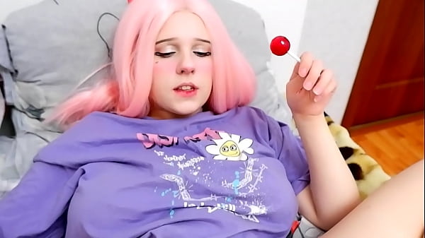 Play MP4 - A little sweet tooth is fucked in anal