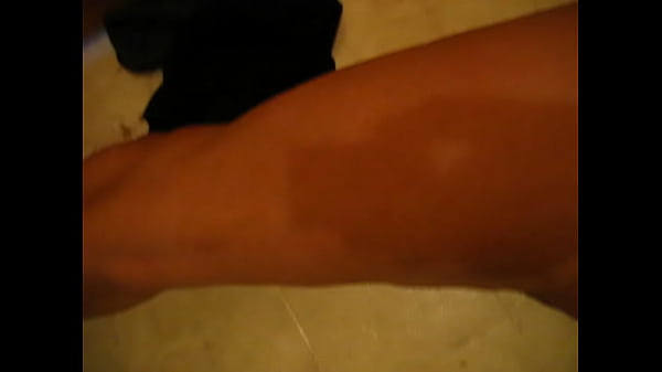 Nonton Hot Guys Legs thumbnail