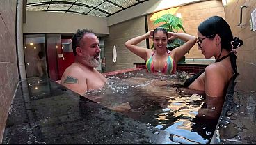 Festa No Motel Duas Amigas E Binho Ted thumbnail