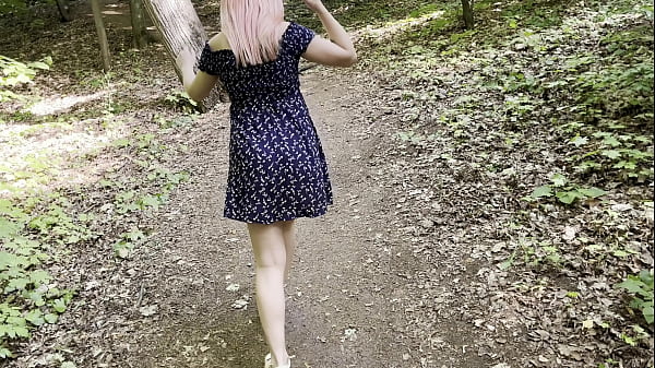 Met A Stranger In The Woods And She Doesn't Mind Having Sex thumbnail