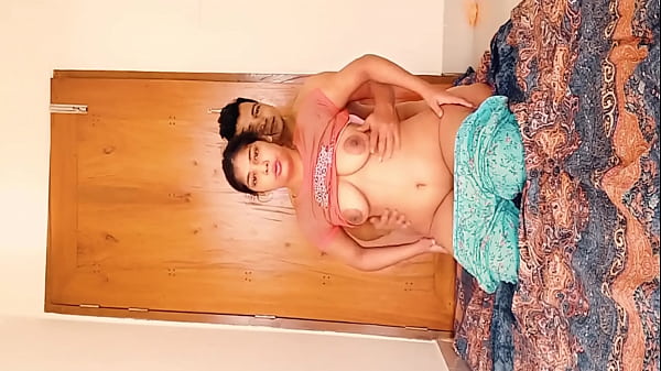 I fucked my maid Hot desi couple sex .Rumpa21