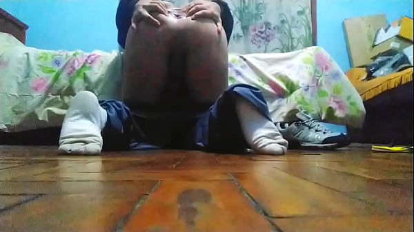 Cuzinho apertado de quatro 