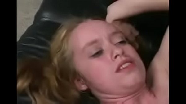 Jovencita rica_haciendo el amor