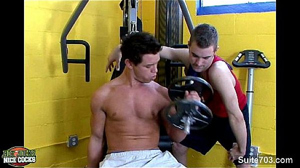Hot gays lick and fuck asses in the gym 