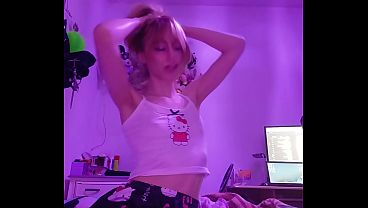 SFW Dublando m&uacute_sica e biscoitando Liby Thegabifps video thumbnail