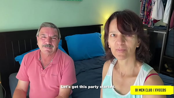 Play MP4 - Horny Daddy Fucking a MILF