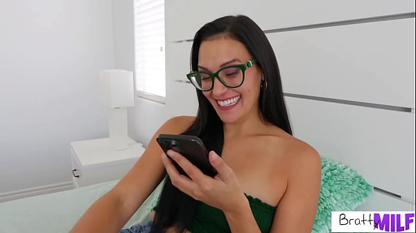 Flirting W/ Stepson's Coach Ends With Jade Greene Deepthroating And Taking A Big Facial S11:e2 thumbnail