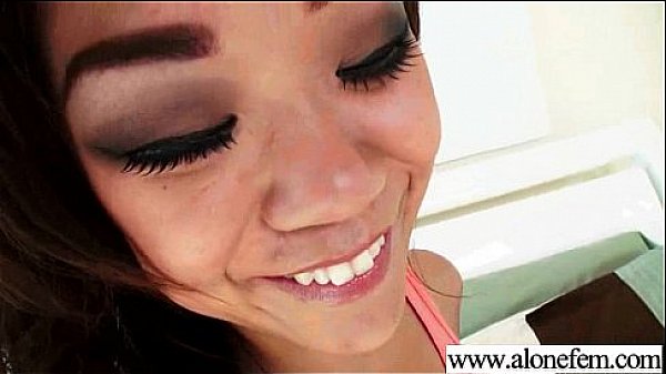 Sexy Hot Girl Filmed Using Toys To Masturbate movie18 