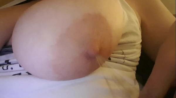 Play MP4 - Being rough with a few accupincure in my nipple