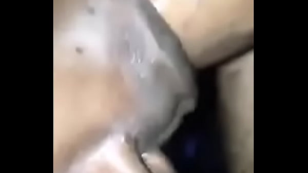 Play MP4 - Morenita linda