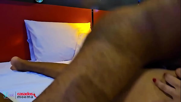 Play MP4 - Gangbang com casada de SP&comma; marido corno s&oacute; olhou