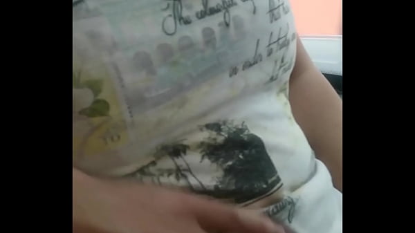 Risky Blowob onBus andFlashing Boobs