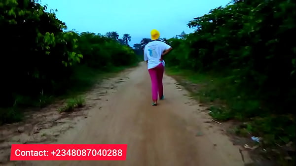 Am_bored over here_someone_should copy thatnumber_on the screen and give me a callfor hook up