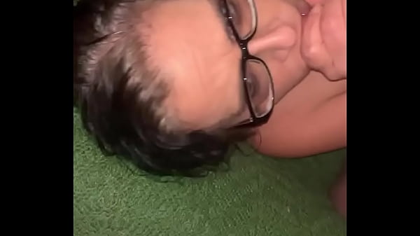 Play MP4 - Fucking her face