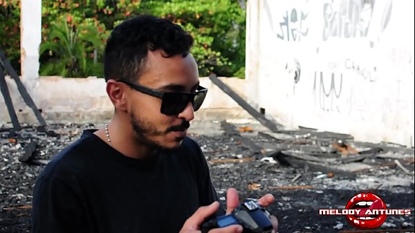 Chupei O Pau Do Meu Fotógrafo Bem Gostoso Até Ele_encher Minha Boca De Leitinho!Melody Antunes