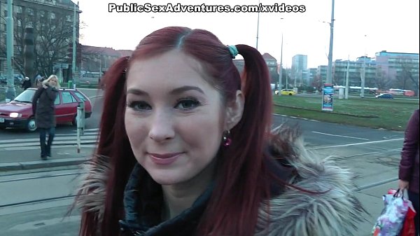 Play MP4 - Sexy girl fucked in the empty bar