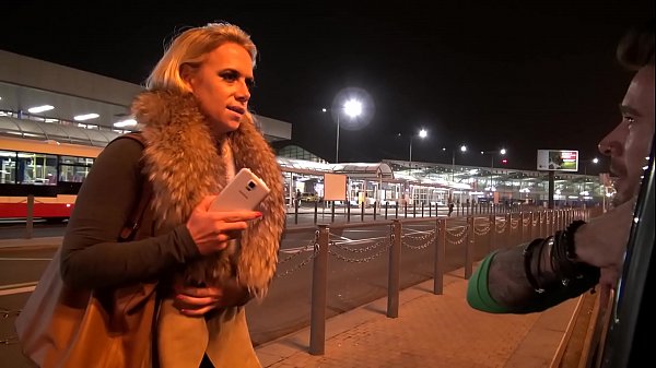 Play MP4 - British Guy Never Expected To Pick Up British Milf In A Foreign Country