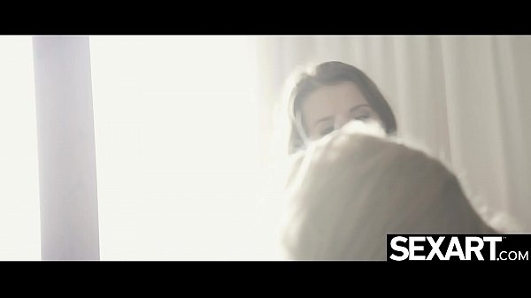 Play MP4 - Lesbian scissoring as two stunning girls share explosive orgasms