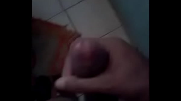 Nonton Novinho Gozando 2 thumbnail