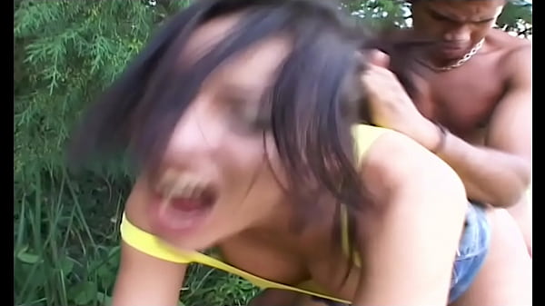 Play MP4 - Ed Junior socando o pauz&atilde;o na gostosa No red