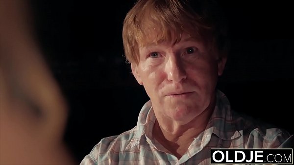 Play MP4 - Slutty likes to suck on grandpa cock so yummy