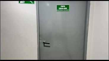 Nonton Sai A Bucetinha Ardida thumbnail