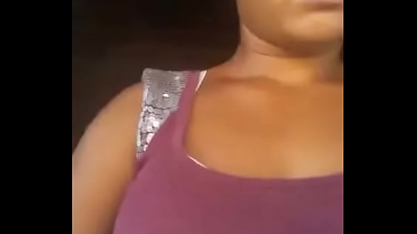 Nonton Introduzindo Meu Dedo No Umbigo thumbnail