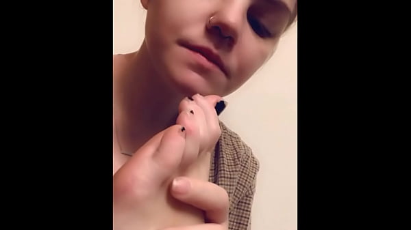Teen foot worship - Sexy White Girl Feet Preview 