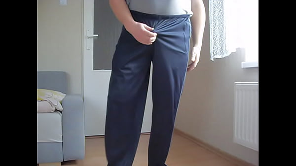 Play MP4 - &Sacute;liskie dresy geja