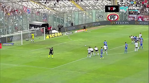 Nonton Colo Colo Coloca En 4 A La U De Chile thumbnail