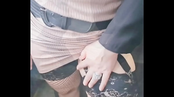 Un petit coucou sexy pour te souhaiter une bonne journ&eacute;e 