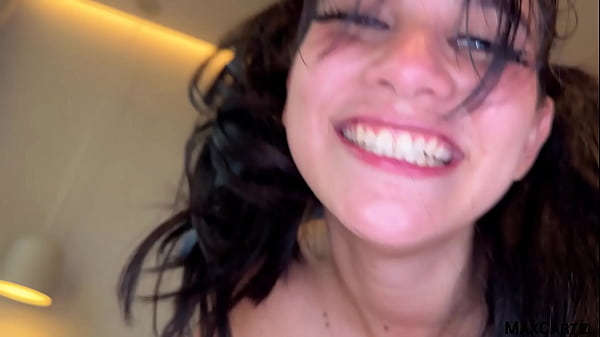 Play MP4 - She gave me a footjob&comma; I gave her a creampie