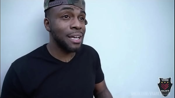 Rome major gives pony tails andi ray what she's looking 4 outsides