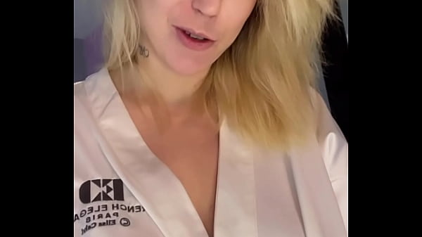 Teaser viens me voir sauter sur une bonne queue dans la douche j&rsquo;ai 