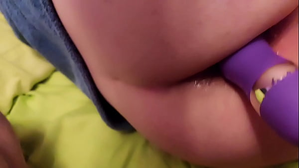 Play MP4 - Vibrador por el culo
