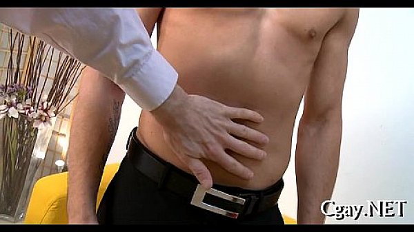 Blowjob for appealing gay chap 