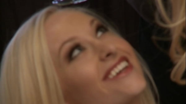 Nonton Two Big Tits Mom Milf Have A Lesbo Sex thumbnail