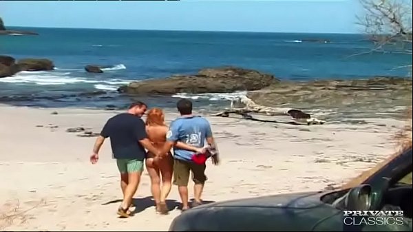 Play MP4 - Agnes&comma; DP Threesome in the Beach