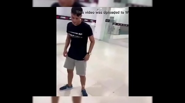 Play MP4 - Brasileros calientes bailando Funk