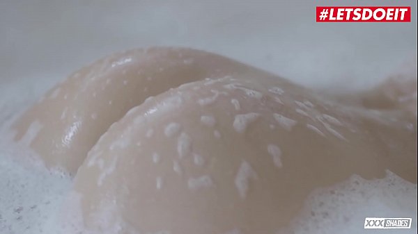 Play MP4 - XXX SHADES - &num;Emma Hix &num;Dylan Snow - I Had An Amazing Night With My Boyfriend By The Fireplace&excl;