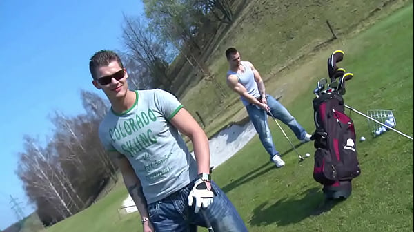 GAYWIRE_Two Hot_EuropeanStuds Breeding_OutdoorsNo Shame