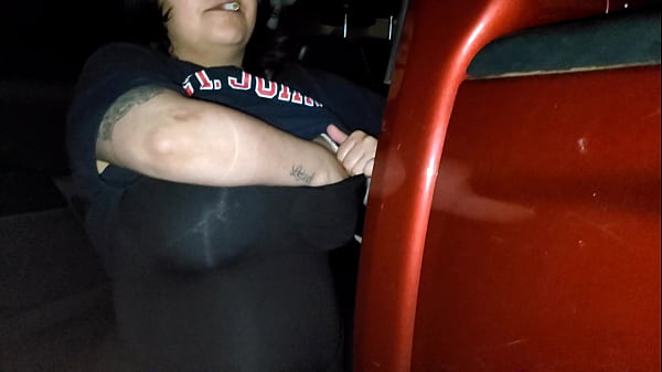 Nonton Showing Her Fun thumbnail