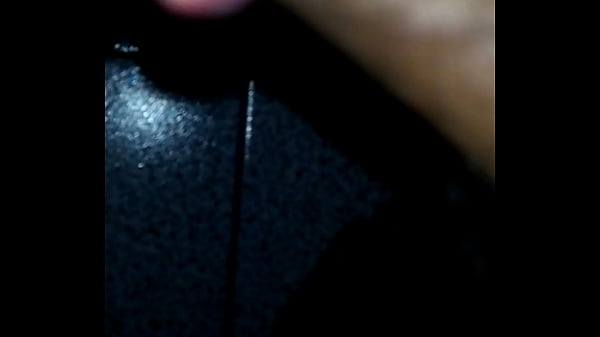 Play MP4 - Mamando o tiozao fodedor