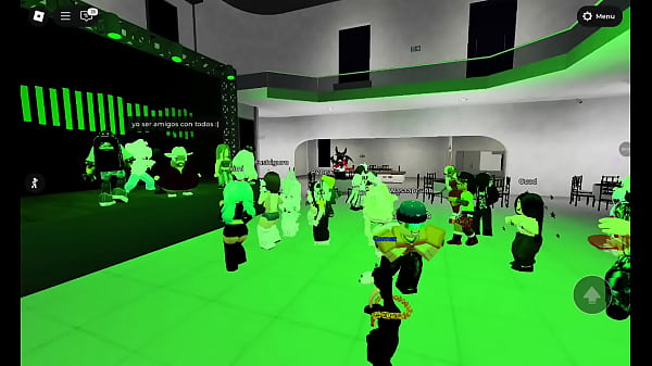 Dan&ccedil;ando cm as putas